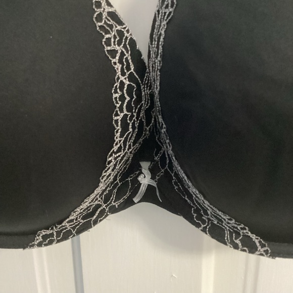 CACIQUE: black, with white lace overlay boost plunge bra 40DD - Picture 3 of 6